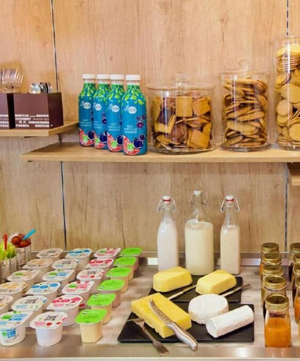 Food & Drinks 5, Residhome Neuilly Bords de Marne, Seine-Saint-Denis