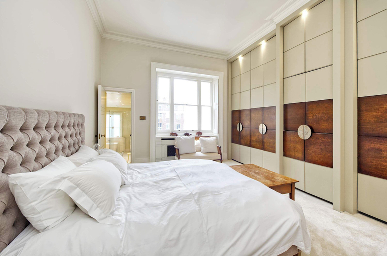 Bedroom 3, Grand 2 Bedroom Flat, Kensington, London