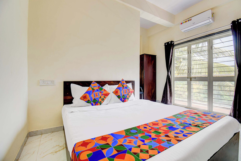 Room 5, Fabhotel Aura Suites, Pune