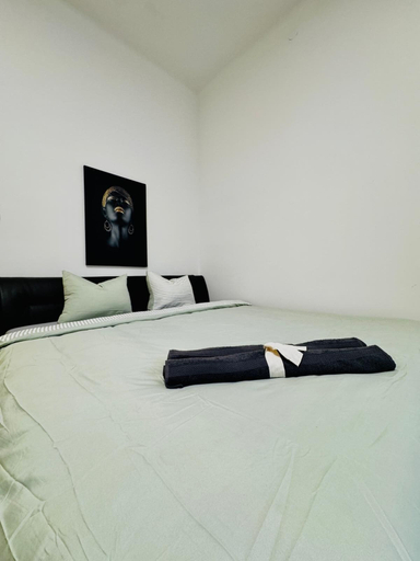 Room 5, Lovely 2BR for 5 Peaceful Central Stay, Wien Umgebung