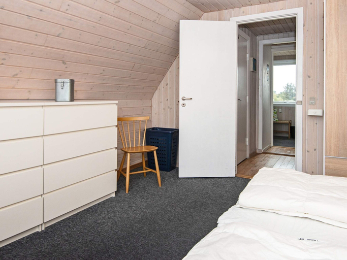 Bedroom 2, 5 Person Holiday Home in Fano, Fanø