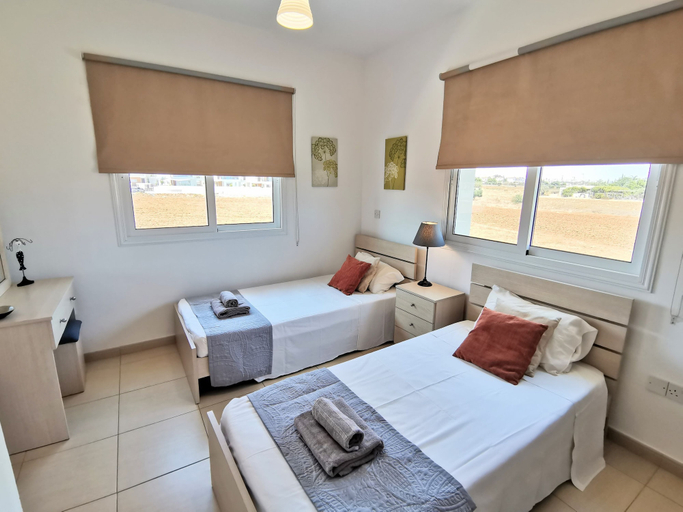 Room 5, Kristina Villa - Private Pool Wifi and BBQ