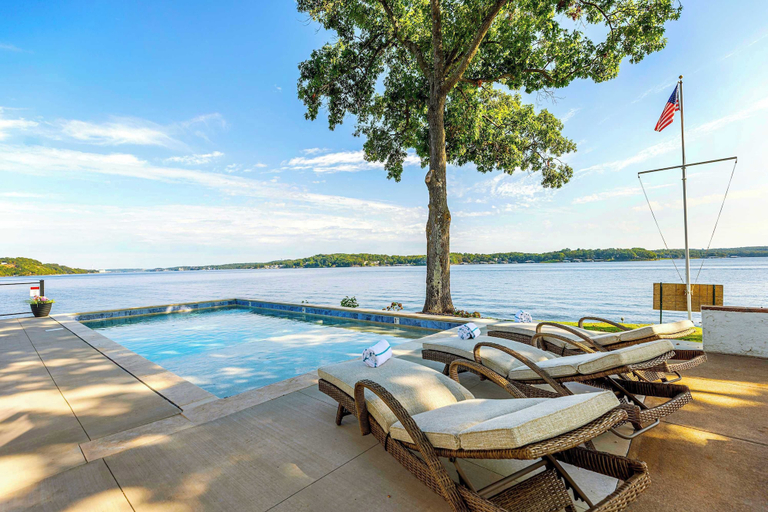 Primary image, Panoramic Paradise - Lakefront Home for 15, Morgan