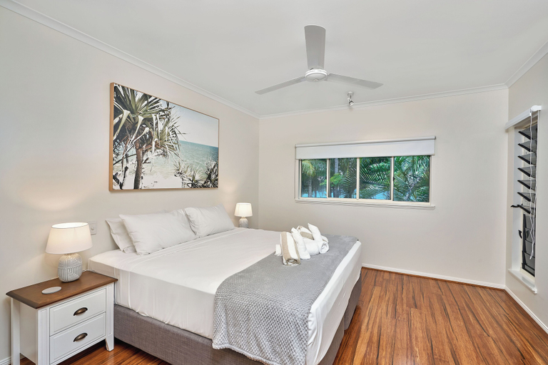 Bedroom 2, Arlington Apartments, Cairns