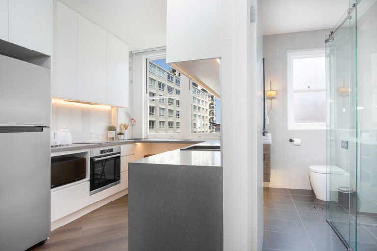 Private kitchen 5, Stylish Studio Near Kings Cross Train Station, Sydney