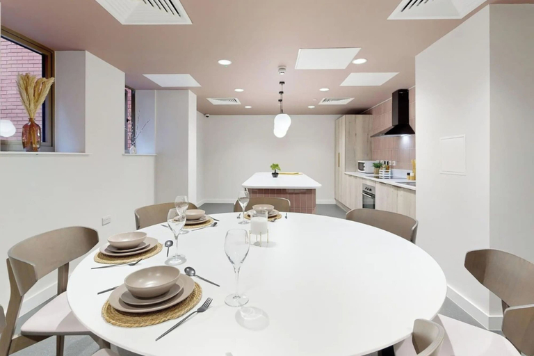 Dining, Student Luxury Studio Aldgate Residence, Leeds