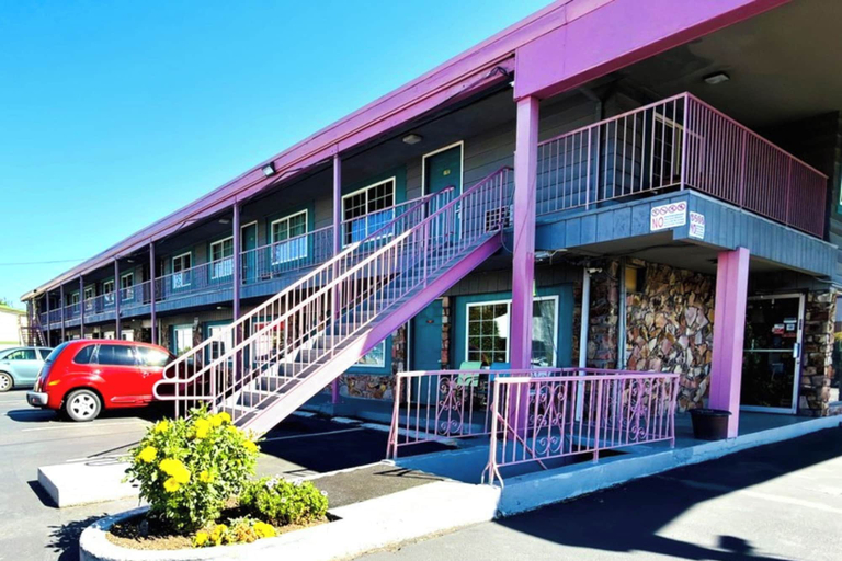 Exterior & Views 2, Beaverton Budget Inn, Washington