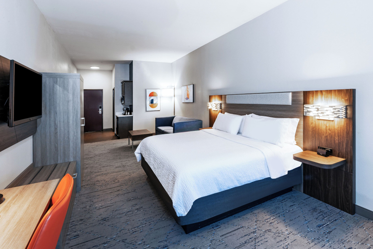 Bedroom 3, Holiday Inn Express & Suites DUMAS by IHG, Moore