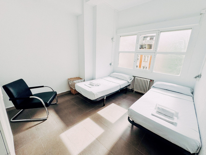 Bedroom 4, MadVibes Hostel Gran Vía, Madrid