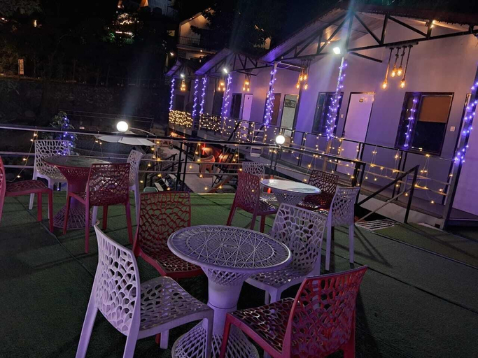 Food & Drinks, The Seven Hills Resort, Garhwal