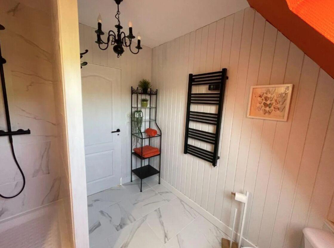Bathroom 5, TOUT BONNEMENT BIEN, Calvados