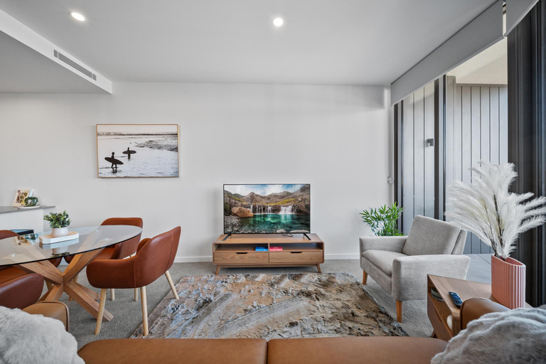 Separate living room 3, Apartment with Gym and Indoor Pool Access, Canberra