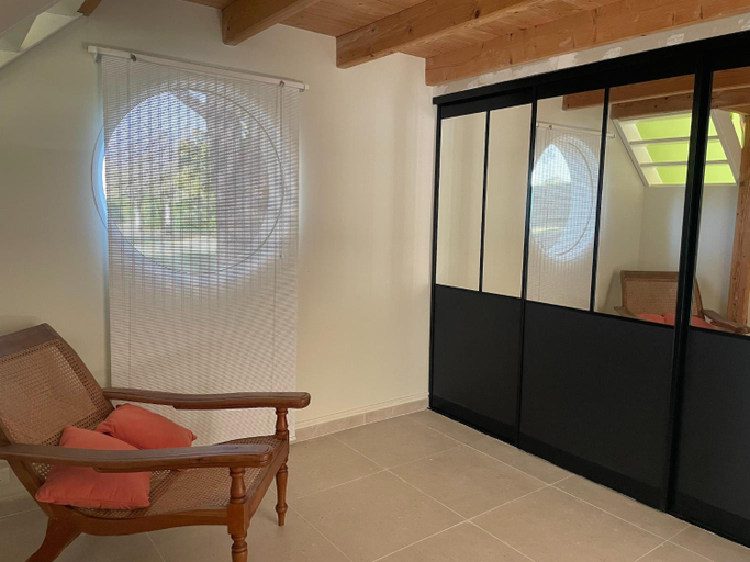 Others 5, Modern Villa with Pool in Brives, Charente-Maritime