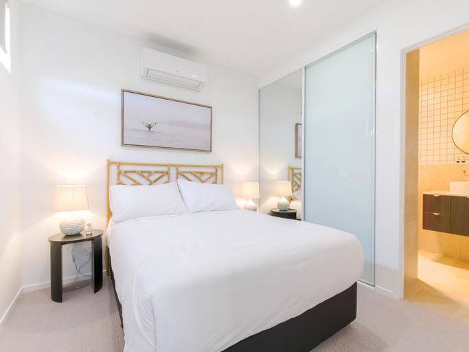 Bedroom 4, Elegant 2-Bed Apartment with Incredible Bay Views, Eurobodalla