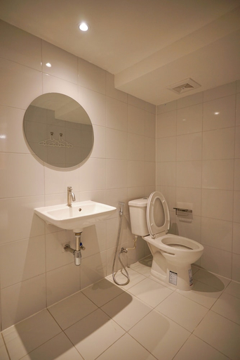 Bathroom 3, ABC Bangkok RCA, Huai Kwang