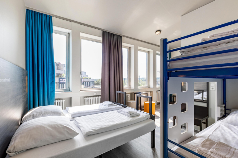Bedroom 3, a&o Aachen Hauptbahnhof - Hostel, Städteregion Aachen