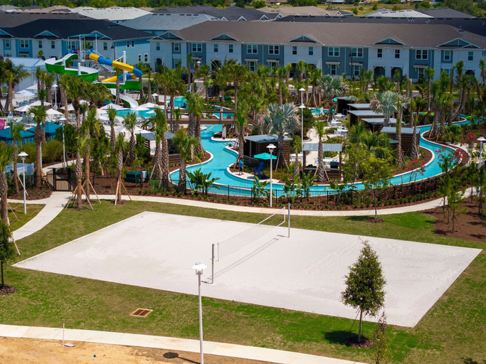 Room 3, Windsor Cay 7BR Water Park Free, Lake