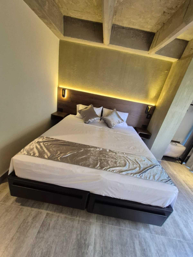 Room 2, Mali Experience, Rionegro