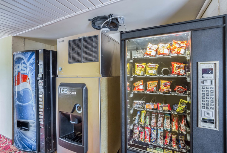 Food & Drinks 5, Econo Lodge Huntington - Barboursville University Area, Cabell