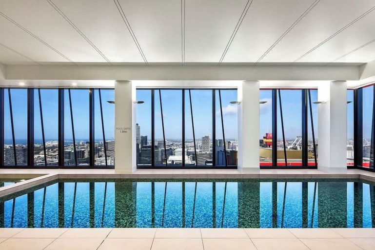 Sport & Beauty 4, Stylish & Cozy 2BR Apt on Collins With City Views, Melbourne