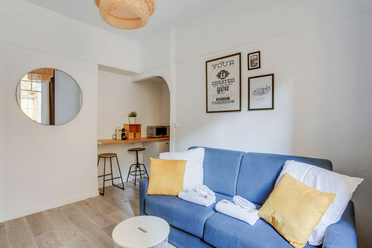 Living area 2, Charmant Studio Beaugrenelle - 2people, Paris
