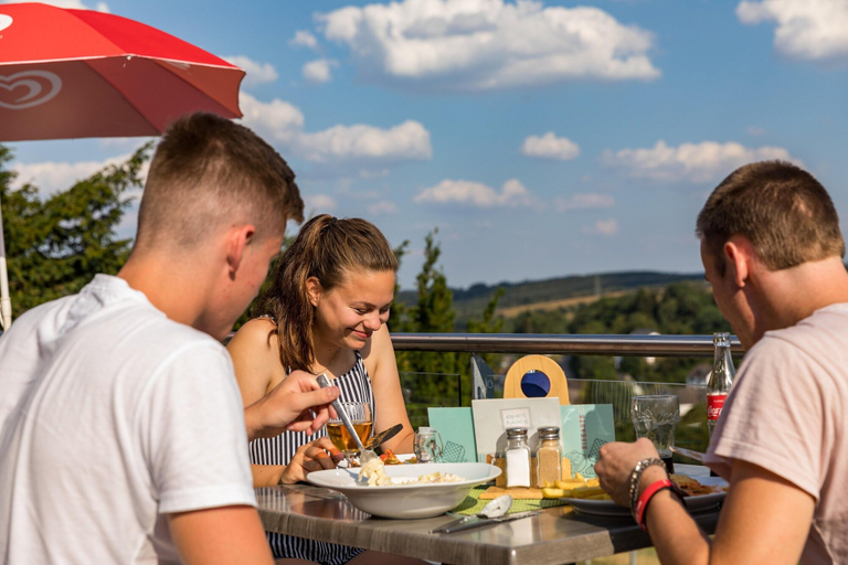 Outdoor dining 5, Detached Bungalow with Washing Machine near Lake, Euskirchen