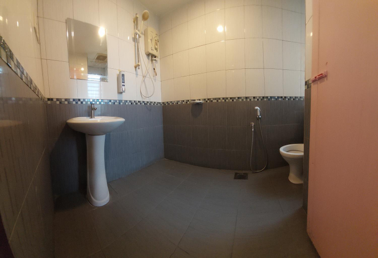 Bathroom 5, RELAX HOTEL, Kuala Muda