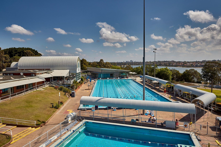 Pool, Stylish 2-bed House in Leichhardt, Sydney