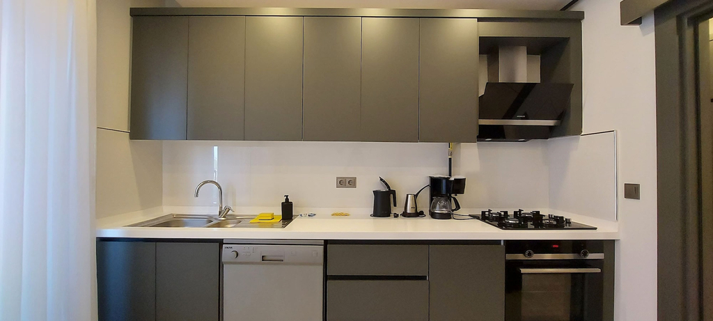 Private kitchen, Professionally Maintained Spacious New Suites 2-4, Antalya