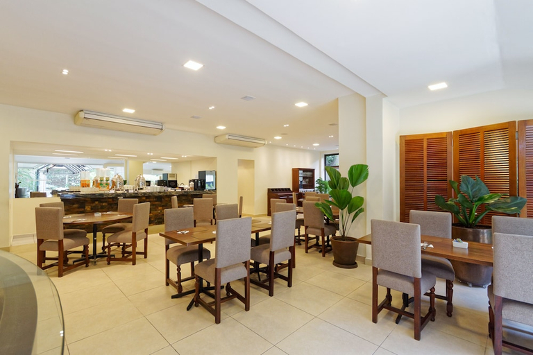 Food & Drinks 4, Bristol The Time, São Paulo