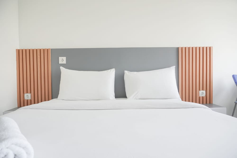 Bedroom 4, Cozy And Well Designed Studio Serpong Garden Apartment, Tangerang