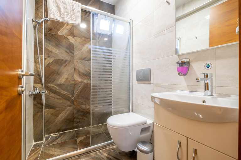 Bathroom 4, Dreams Istanbul Hotel, Fatih