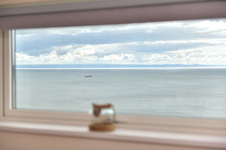 Exterior 2, Impressive Beach View Duplex Penthouse, Swansea