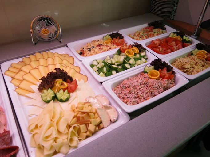 Food & Drinks 5, Olympik Artemis Hotel, Praha 7