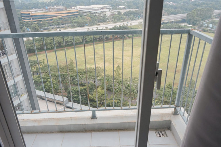 Exterior & Views 2, Comfy And Elegant Studio Apartment At Casa De Parco, Tangerang