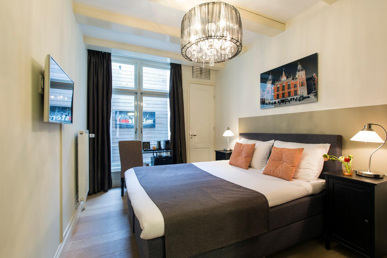 Bedroom 2, Grand Canal Boutique Hotel, Amsterdam