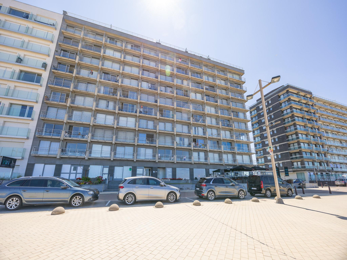 4, Charming apartment with sea view and parking space, West-Vlaanderen