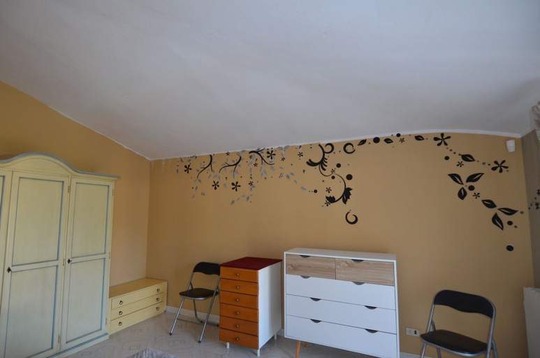 Room 2, Fta-bel02 APT 6 PAX Vicino AL Mare, Nuoro