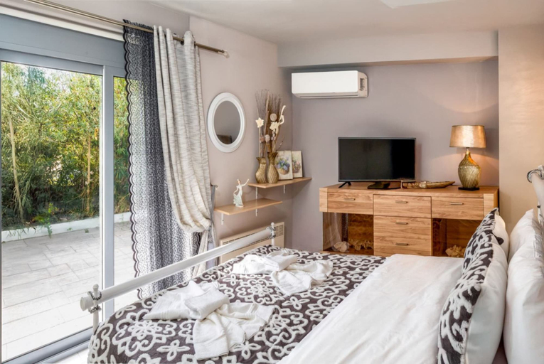 Room 4, Placebo Apartment in Greece, Thessaly