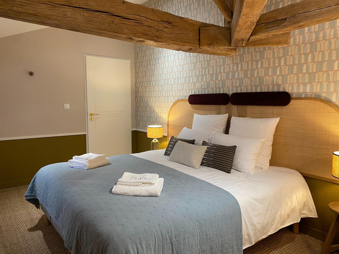 Room 4, Beautiful villa with indoor pool, Vendée