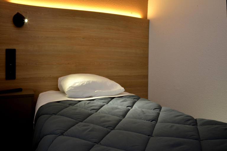 Bedroom 3, Premiere Classe Dunkerque Sud - Loon Plage, Nord
