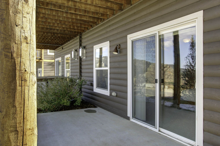 Exterior 2, Nisa Mountain 36 2 Bedroom Condo by RedAwning, Larimer