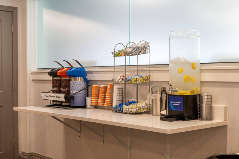 Food & Drinks 5, Comfort Inn Danvers - Boston North Shore, Essex