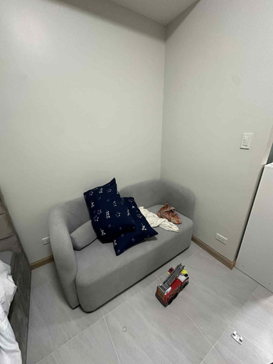 Others 3, AIRBNB, Quezon City