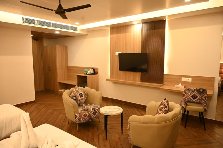 Room 3, The Regal Crown By Ritya Hotels, Faizabad