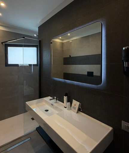 Bathroom 5, Hotel Eurogarden, Roma