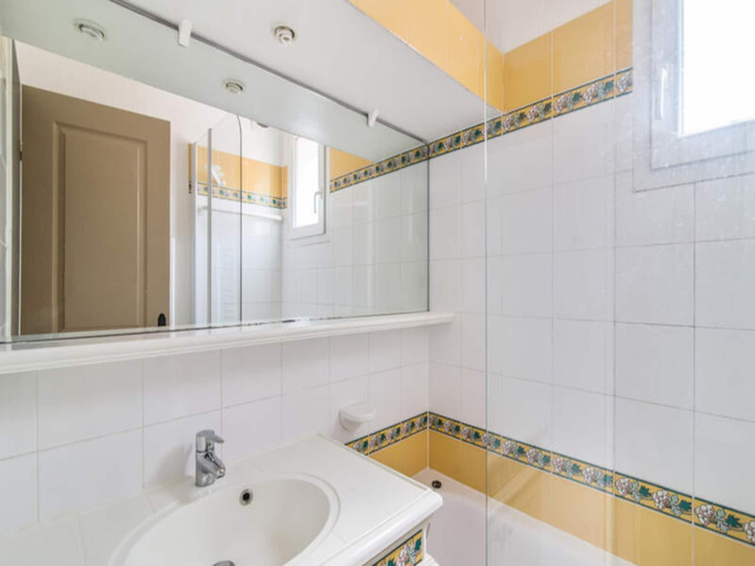 Bathroom, Apartments Restanques du Golfe St Tropez, Var