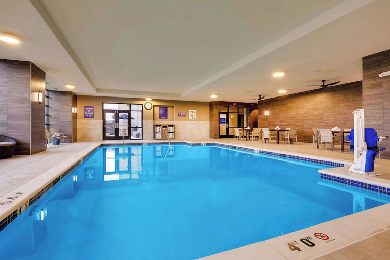 Sport & Beauty 2, Drury Plaza Hotel Chattanooga Hamilton Place, Hamilton