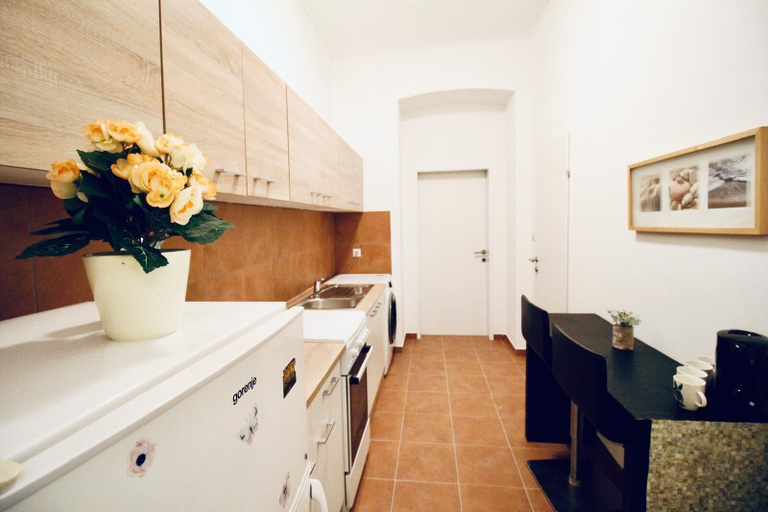 Room 4, Cozy 2BR Apartment Near Augarten, Wien