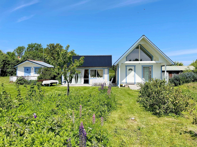 Primary image, Charming Garden Cottage in Levide, Gotland